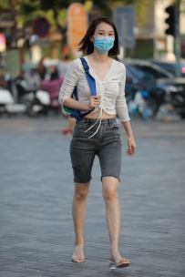 【精选街拍】Vol.3199 灰色紧牛美腿凉高 [104P-1.20GB]