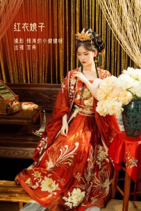 【YiTuYu-艺图语】2022.09.05 红衣娘子 - 相望回首喵喵喵 [48P-499MB]